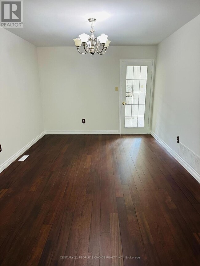 Building Photo - 6 Bankview Cir