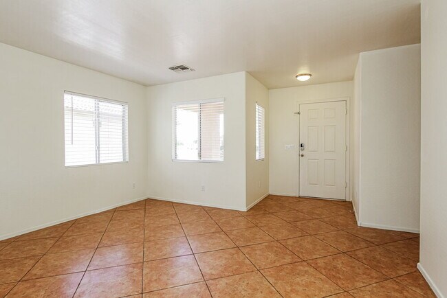 Building Photo - 6010 W Encinas Ln