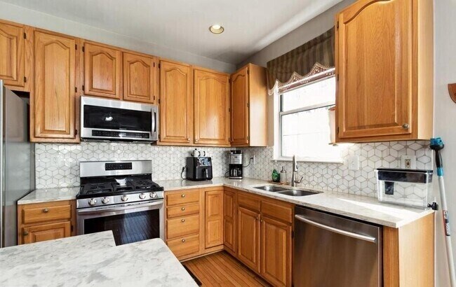 Cocina - 47603 Comer Sq