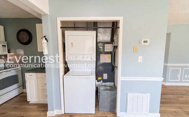 Foto del edificio - 3966 N Quail Ln