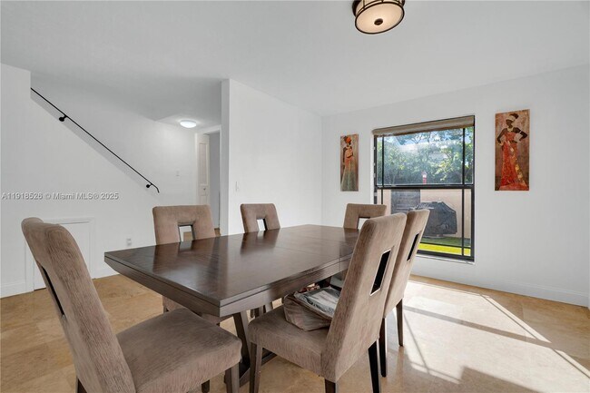 Foto del edificio - 9823 SW 93rd Terrace