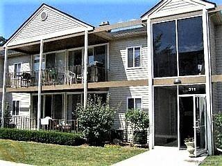 Primary Photo - 311 N Eton St