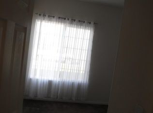 Foto del edificio - Visalia CA is a single family home
