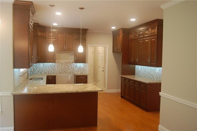 Building Photo - 5291 Camden Lake Pkwy NW