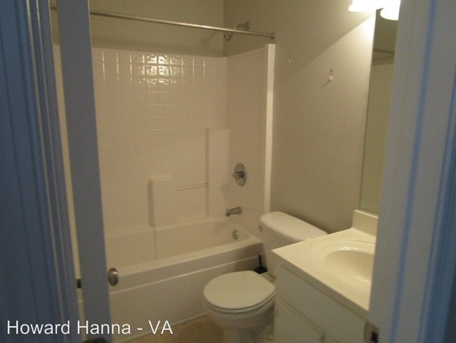 Building Photo - 2 br, 2.5 bath House - 1816 Willow Point Arch