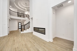 Building Photo - 20926 White Rock Crk Dr