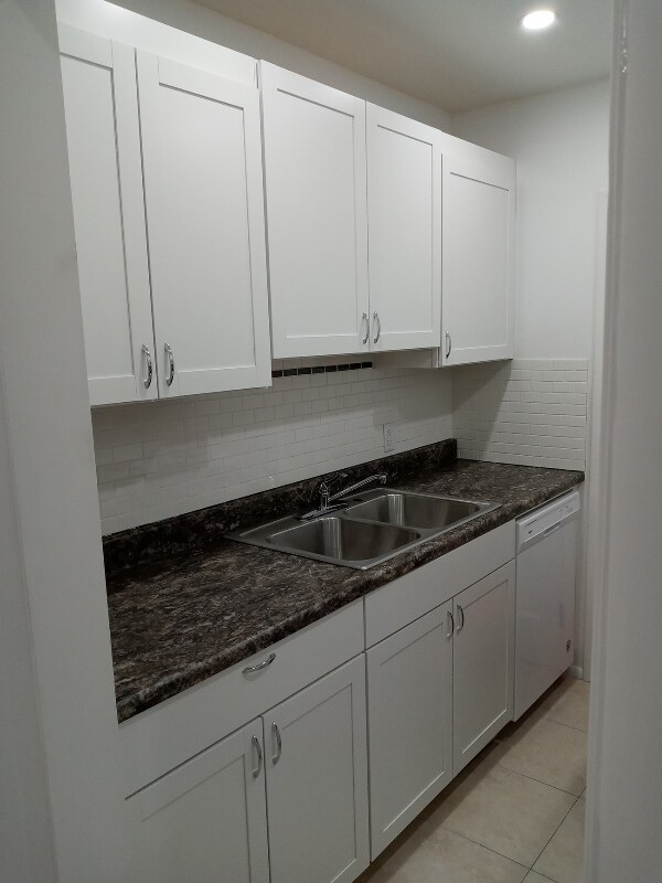 Foto del edificio - 1250 E Sample Rd