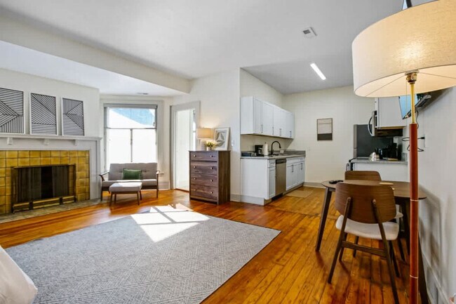 Foto del edificio - 1848 E 89th St