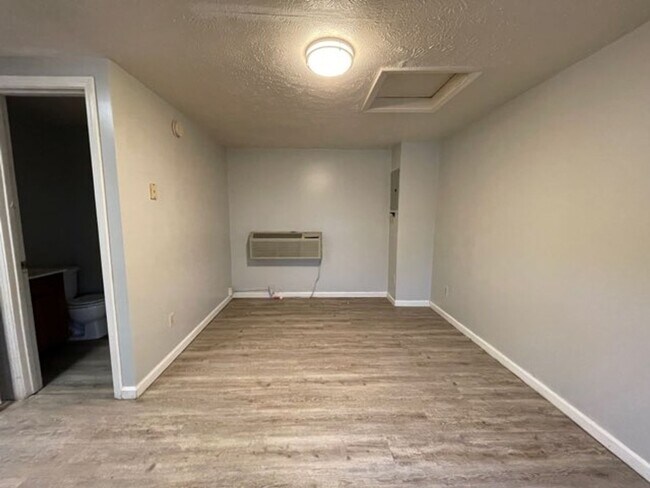 Building Photo - Daleville Studio - Open October 2025