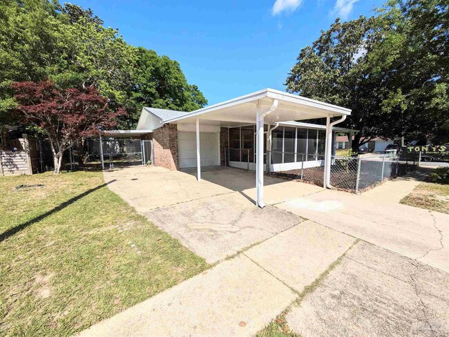 Foto del edificio - 7004 Balboa Dr
