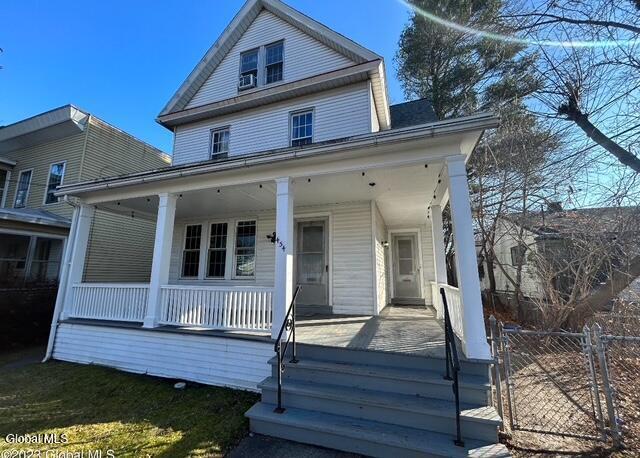Foto principal - 456 Ontario St