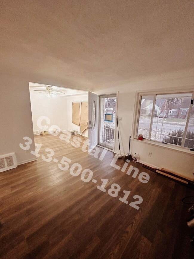 Foto del edificio - Cute 3 bedroom located on Detroit's East side