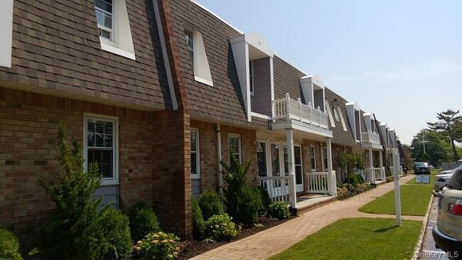 Foto del edificio - 18 Starboard Ln