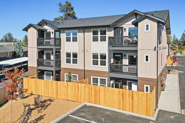 Building Photo - Limited Time Offer: 1 Month Rent-Free with...