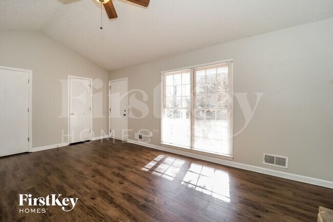 Foto del edificio - 2923 Old Dallas Rd SW