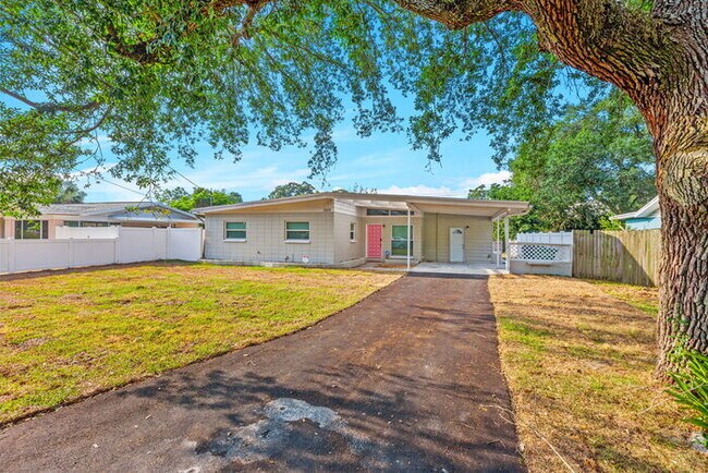 Building Photo - Beautifully Renovated Home For Rent in Tampa!