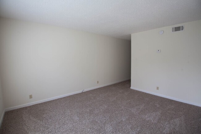 Foto del edificio - 7232 Old Harding Pike