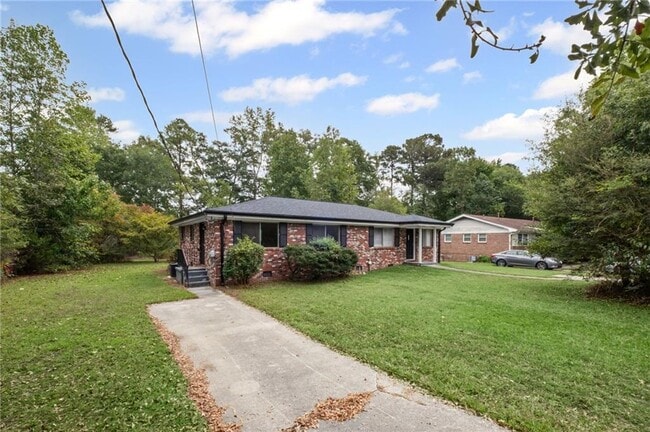 Building Photo - 3701 Hopkins Rd
