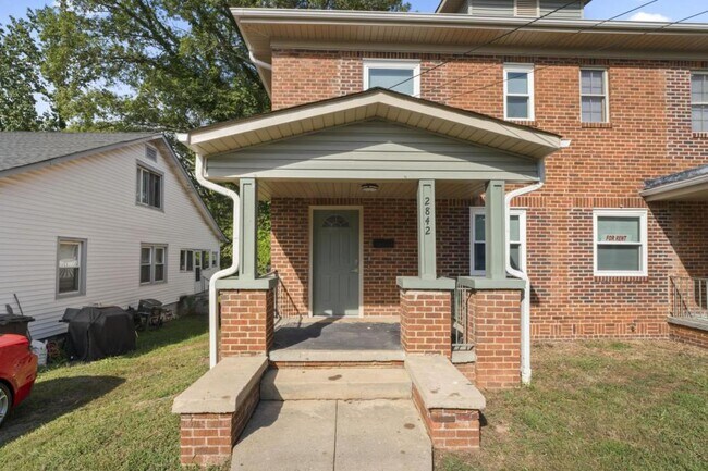 Foto del edificio - 2842 Bon Air Ave