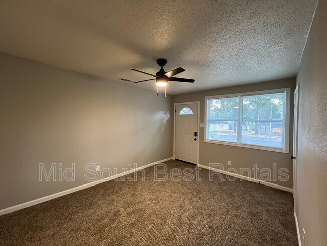 Building Photo - 2997 Waynoka Cove