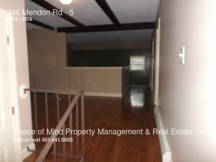 246 Mendon Rd Unit 5, Woonsocket, RI 02895 Room for Rent in