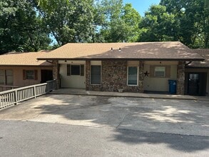 Building Photo - 6 Williams Ln