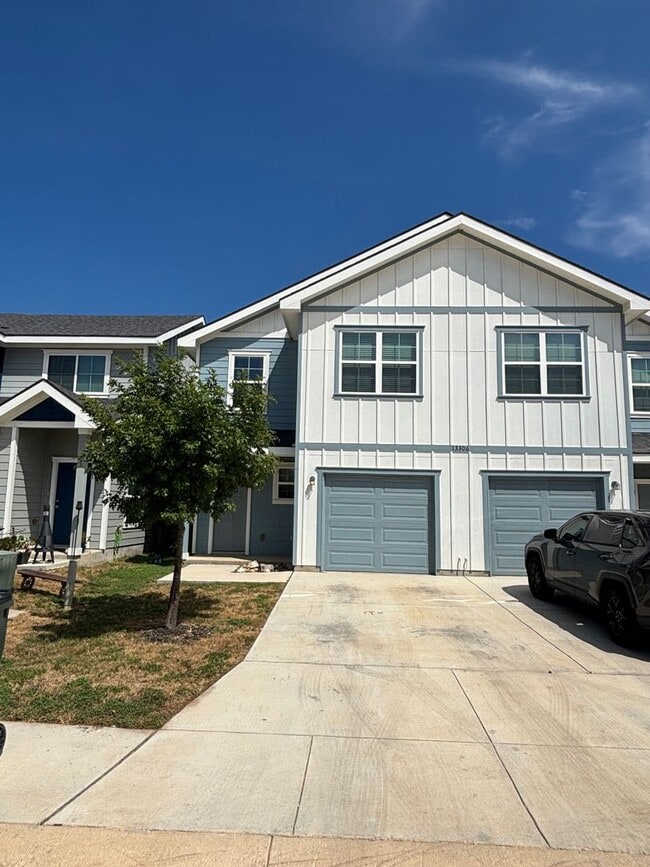 Foto del edificio - Lovely Townhome NW SA