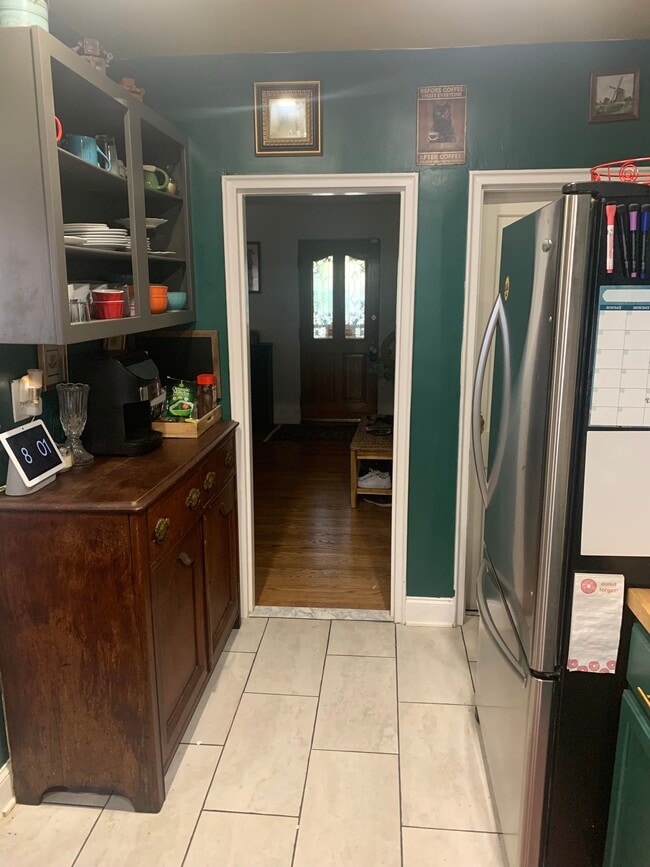 Building Photo - 143 N Edgewood St