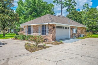 Building Photo - 1402 Ernest Hemingway Dr
