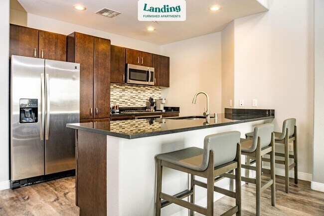 Foto del edificio - 9265 W Russell Rd