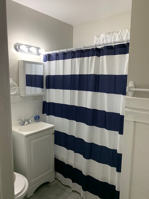 Foto del edificio - 878 Storer Ave