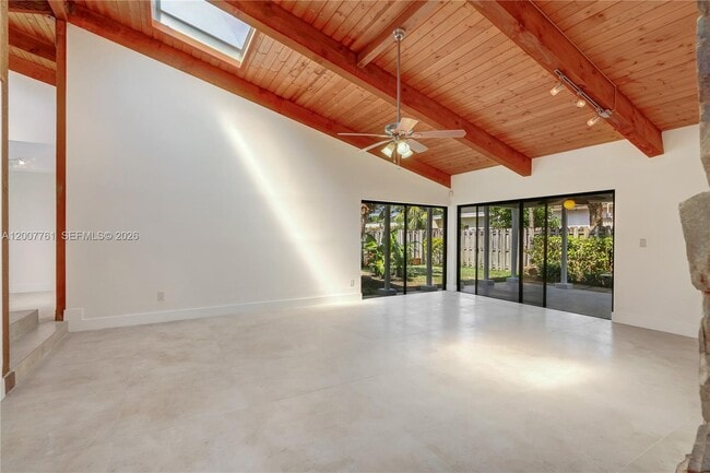 Building Photo - 9103 SW 78th Pl