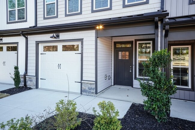 Building Photo - New Construction Modern Home!