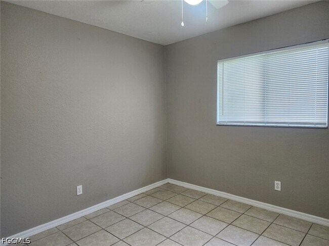Foto del edificio - 1707 SW 2nd Terrace