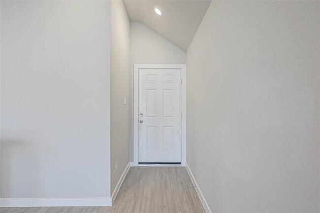 Foto del edificio - 8154 Royal Breeze Dr