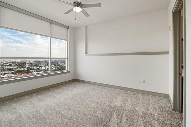 Foto del edificio - 5280 Caroline St