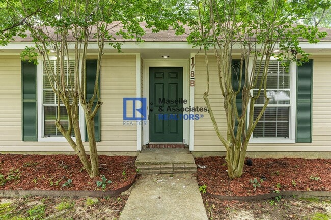 Building Photo - 178 Cumberland Rd