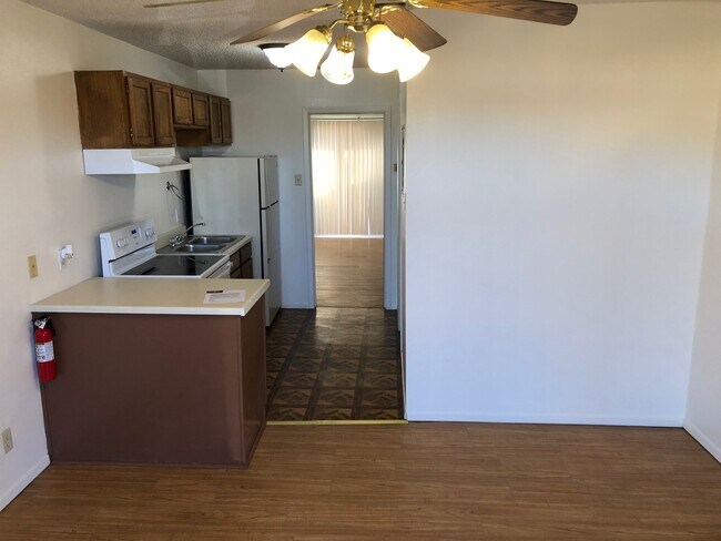 Kitchen - 321 W 22nd St