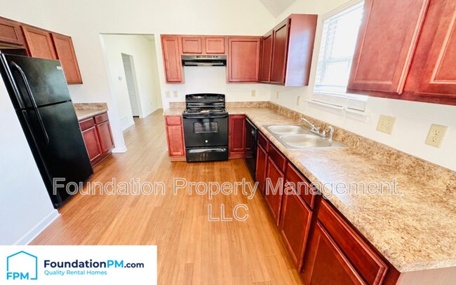 Foto del edificio - 1314 Crosstown Ct