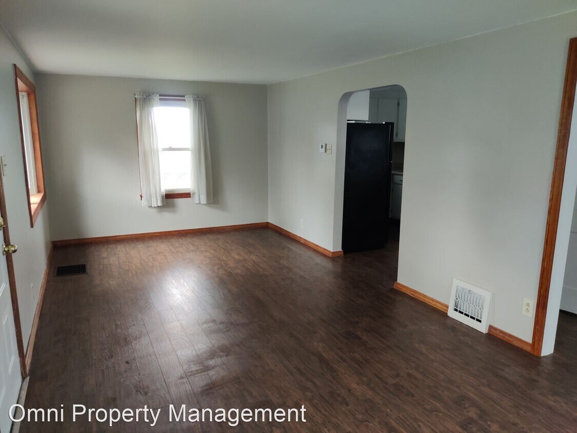 2 br, 1 bath House 1132 Highview Drive House Rental in Dravosburg