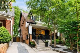Building Photo - 225 Gainsborough Rd