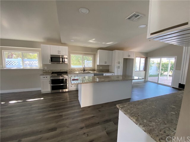 Building Photo - 1066 Cinnamon Ln
