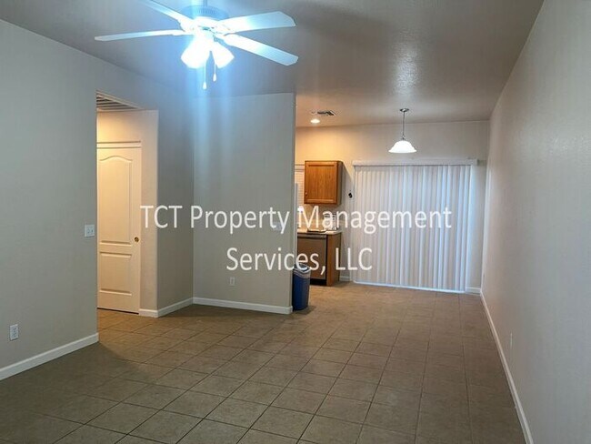 Foto del edificio - Cozy 2 Bedroom Townhome in Phoenix
