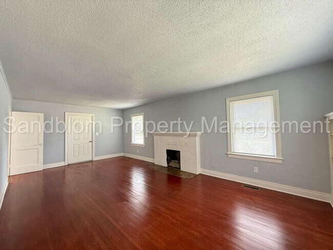 Foto del edificio - For Lease | University of Tulsa | 2 bed, 1...