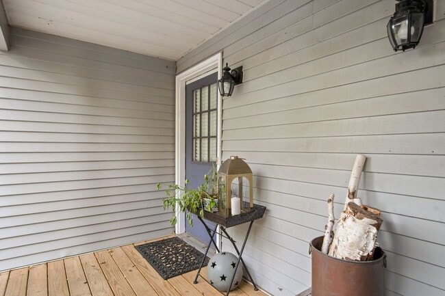 Building Photo - 103 N Bennett St