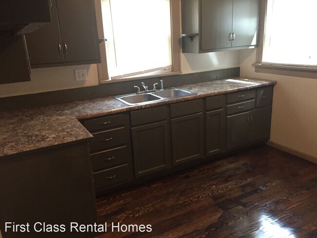 Building Photo - 4 br, 1.5 bath House - 153 Hovey St