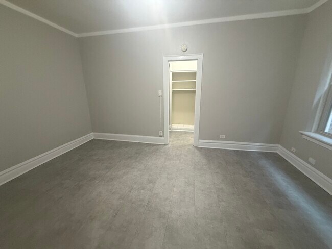 Foto del edificio - 3120 S Oak Park Ave
