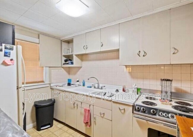 Foto del edificio - 20 Emil St