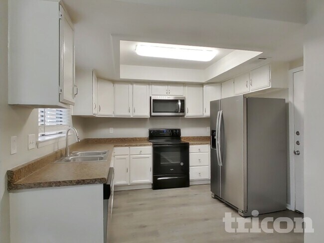 Foto del edificio - 11519 Perry Rd