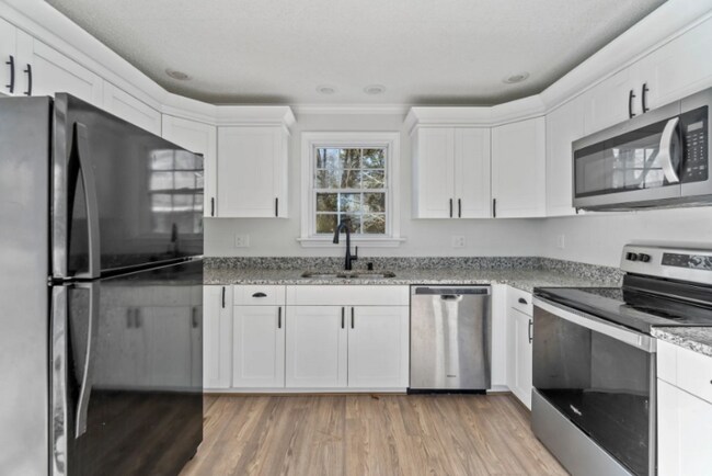 Foto del edificio - 4865 Hampshire Ave